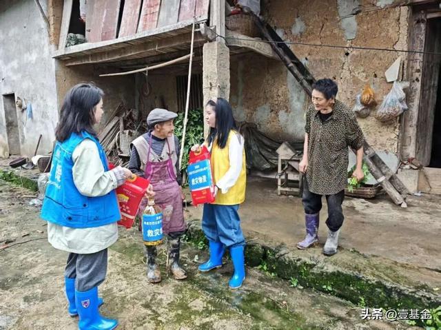 救灾一线壹基金联合救灾项目伙伴在行动新葡京娱乐场app十一假期他们忙碌在(图6)